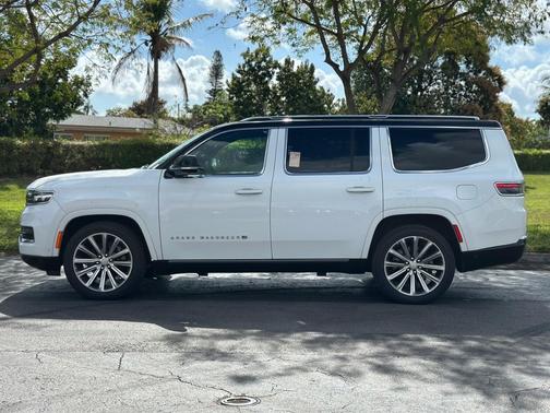 2023 Jeep Grand Wagoneer SERIES II