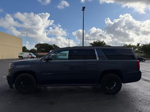 2020 Chevrolet Suburban LT
