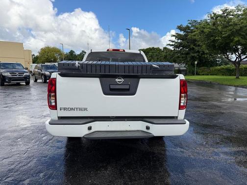 2019 Nissan Frontier S