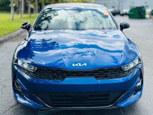 2022 Kia K5 GT-Line