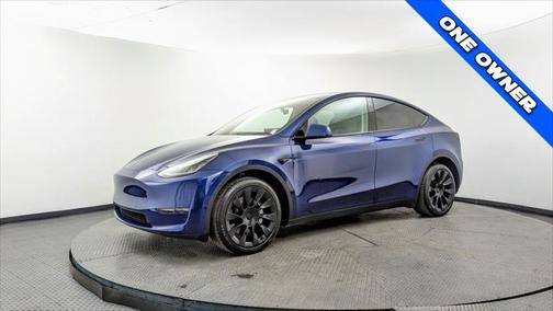 2022 Tesla Model Y Long Range Dual Motor All-Wheel Drive