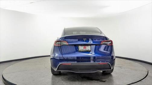 2022 Tesla Model Y Long Range Dual Motor All-Wheel Drive