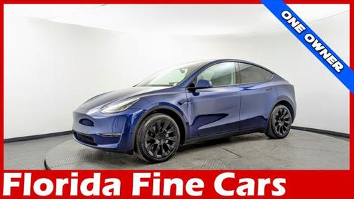 2022 Tesla Model Y Long Range Dual Motor All-Wheel Drive
