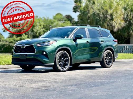 2024 Toyota Highlander LE