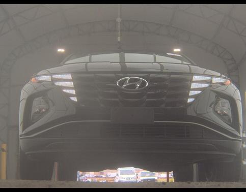 2023 Hyundai TUCSON SE