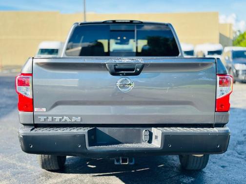 2022 Nissan Titan S