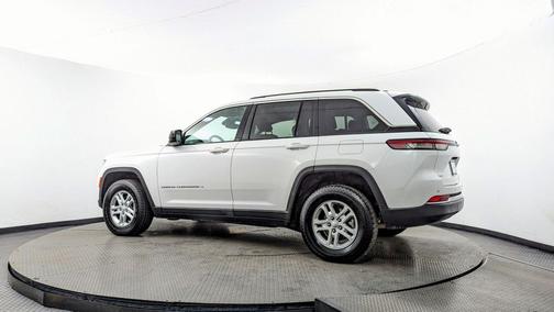 2024 Jeep Grand Cherokee Laredo