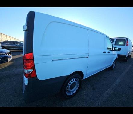 2020 Mercedes-Benz Metris Base