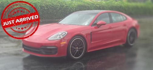 Carmine Red 2021 Porsche Panamera 4