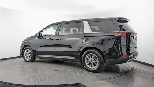 Aurora Black Pearl 2023 Kia Carnival LX