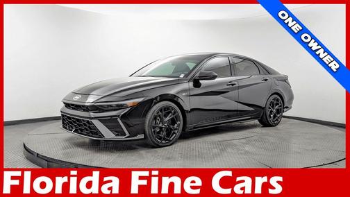 2024 Hyundai ELANTRA SE