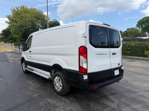 OXFORD WHITE 2024 Ford Transit-250 Base