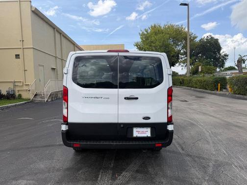 OXFORD WHITE 2024 Ford Transit-250 Base