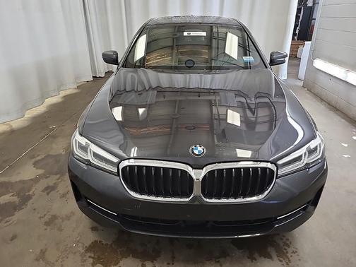 2022 BMW 530 i xDrive