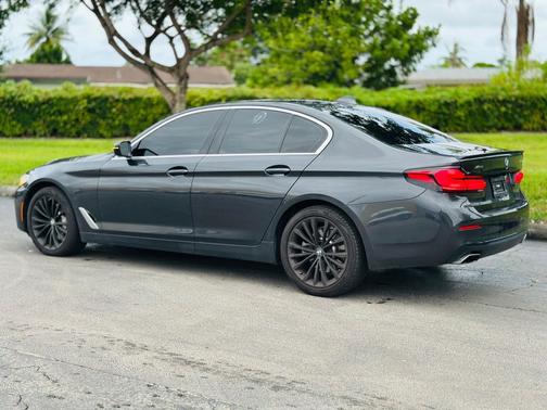 2022 BMW 530 i xDrive