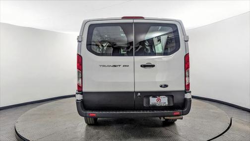 2022 Ford Transit-250 Base