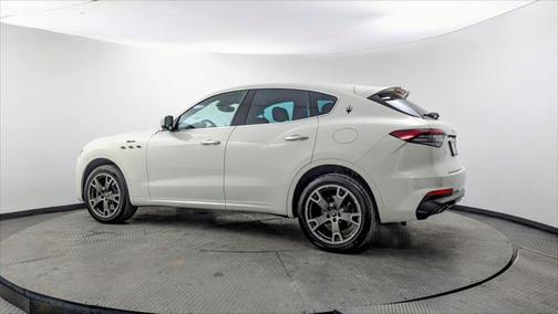 2023 Maserati Levante Modena