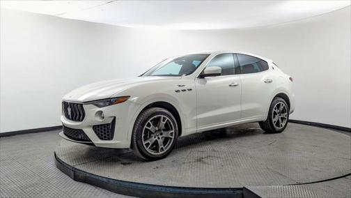 2023 Maserati Levante Modena