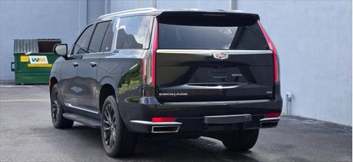 2022 Cadillac Escalade ESV Premium Luxury