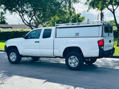 2020 Toyota Tacoma SR