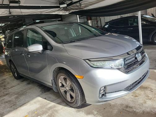 Lunar Silver Metallic 2022 Honda Odyssey EX