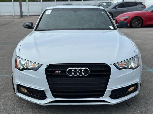 Glacier White Metallic 2017 Audi S5 COUPE