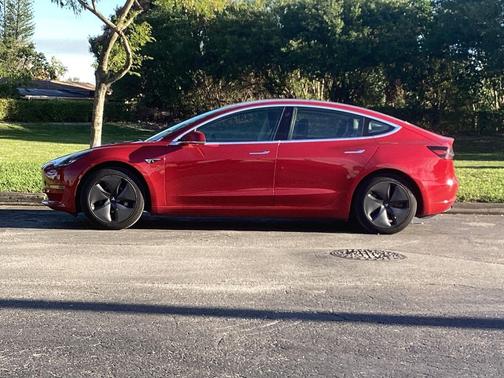 2018 Tesla Model 3 Long Range