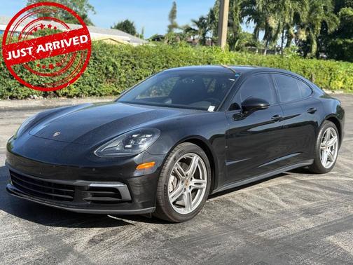 Black 2018 Porsche Panamera 4