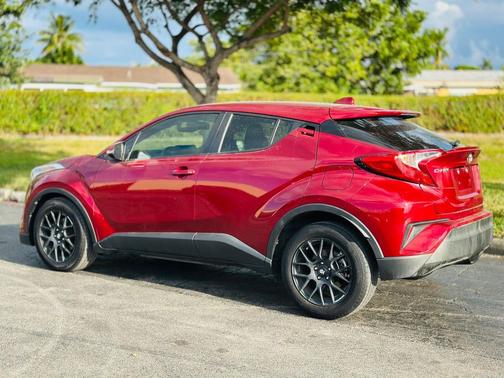 2019 Toyota C-HR XLE