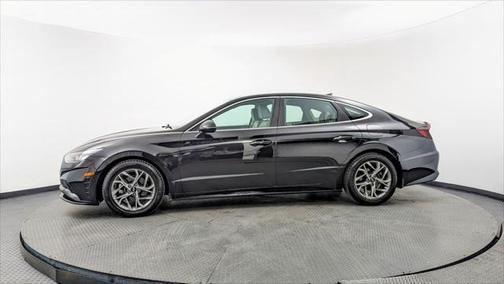 2021 Hyundai SONATA SEL