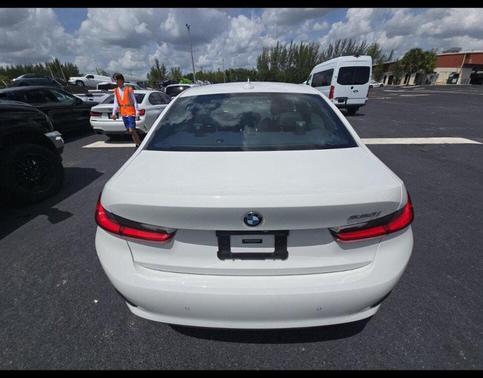 2020 BMW 330 i