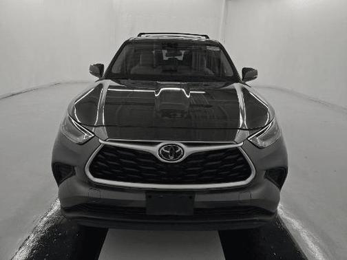 2022 Toyota Highlander L