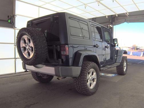 2013 Jeep Wrangler Unlimited Sahara