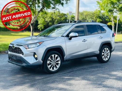 2021 Toyota RAV4 XLE Premium