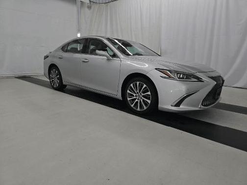 Atomic Silver 2021 Lexus ES 250 Base