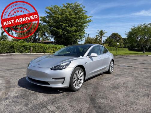 Silver 2018 Tesla Model 3 Long Range