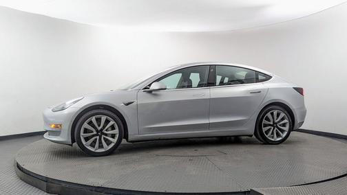 Silver 2018 Tesla Model 3 Long Range