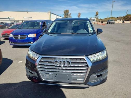 2017 Audi Q7 3.0T Premium