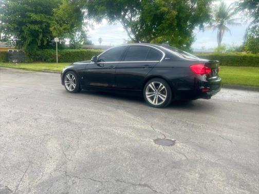 2018 BMW 330e iPerformance