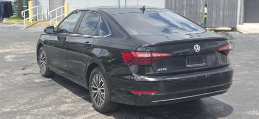 Deep Black Pearl 2021 Volkswagen Jetta 1.4T SE