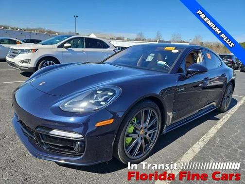 2018 Porsche Panamera 4