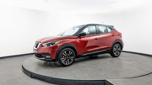 2019 Nissan Kicks SR