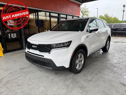 2023 Kia Sorento LX