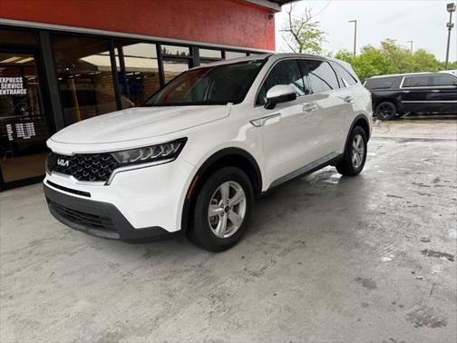 2023 Kia Sorento LX