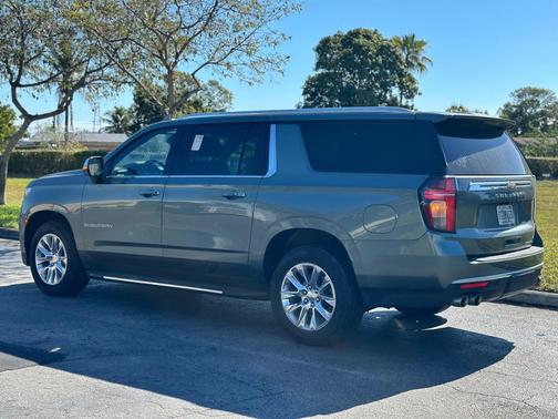 2023 Chevrolet Suburban Premier