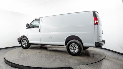 2023 GMC Savana 2500 Work Van