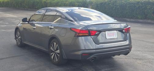 Gun Metallic 2021 Nissan Altima 2.5 SL
