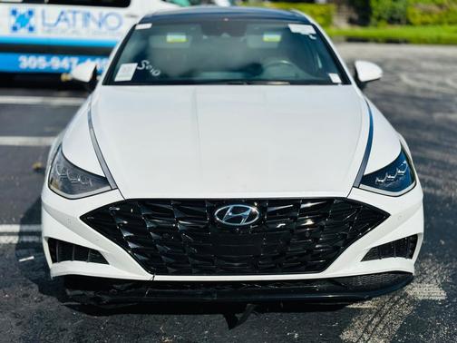 2022 Hyundai SONATA Limited