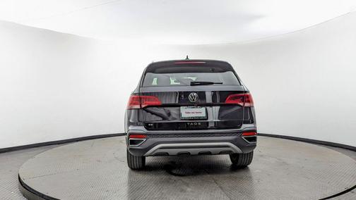 2024 Volkswagen Taos SE