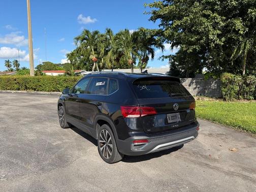 2024 Volkswagen Taos SE